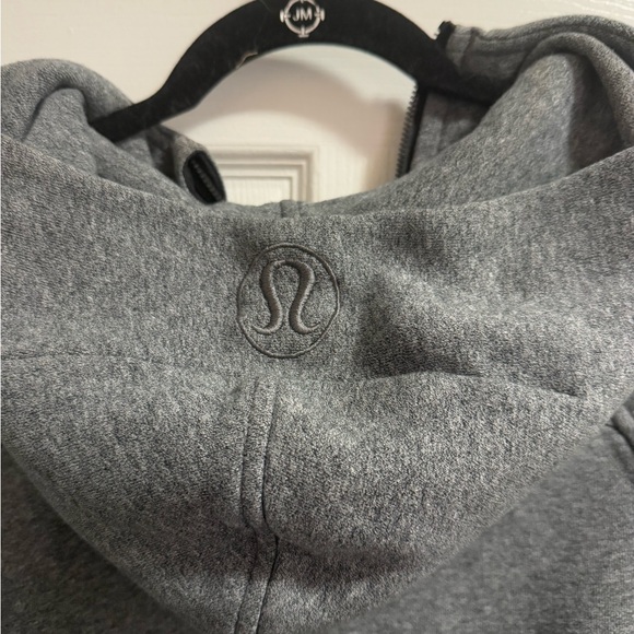 Lululemon Scuba Crop Hoodie (Full-zip) - Picture 4 of 5